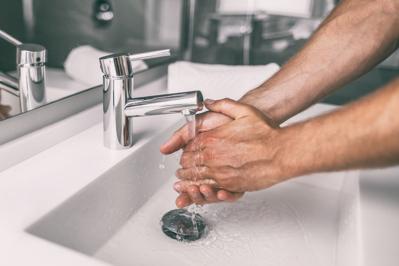 Köperpflege und Hygiene in Zeiten von Corona? Hände waschen sollte für jeden zur normalen Gewohnheit werden.